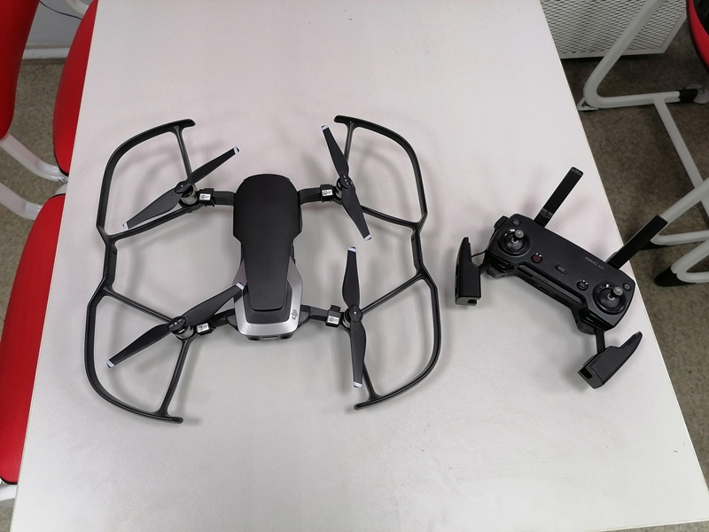 Квадрокоптер DJI Mavic  c джойстиком управления